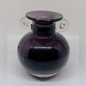 Beautiful clear and purple glass vase from Gorgeous Designs China